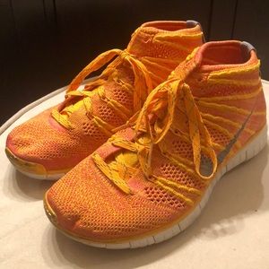Nike Flyknit Chukka